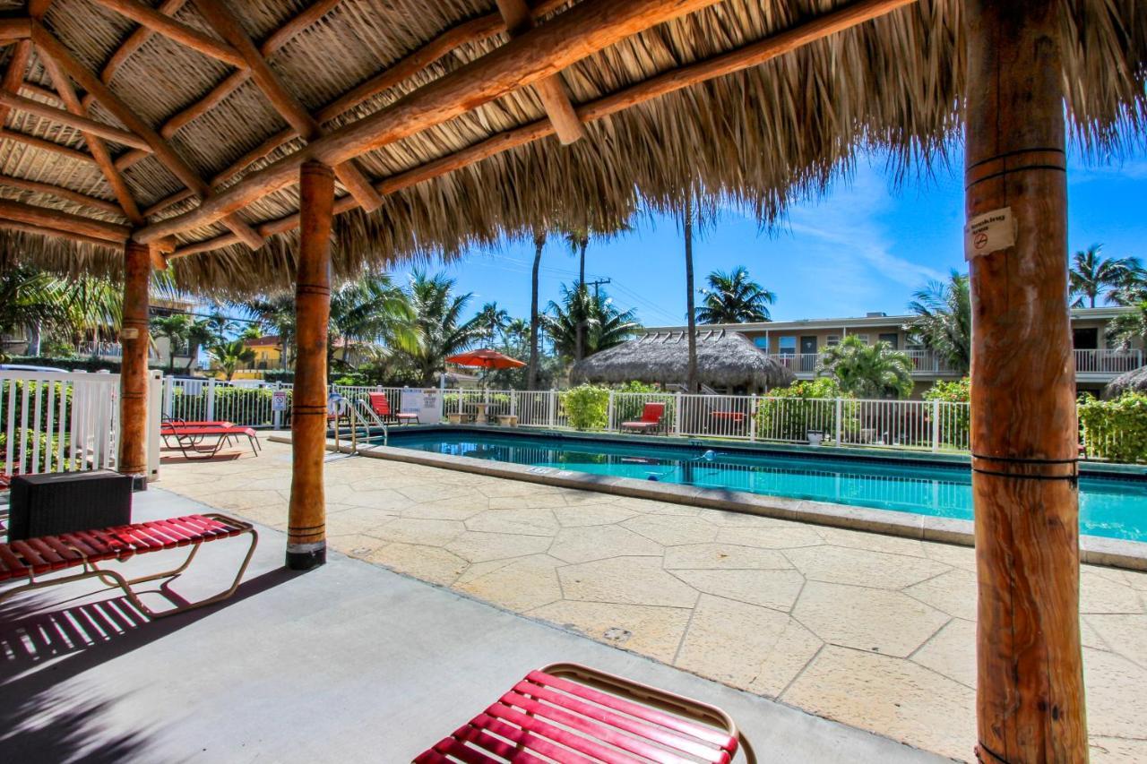 Oceans Beach Resort & Suites Pompano Beach Extérieur photo