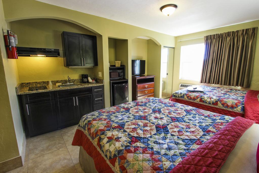 Oceans Beach Resort & Suites Pompano Beach Extérieur photo