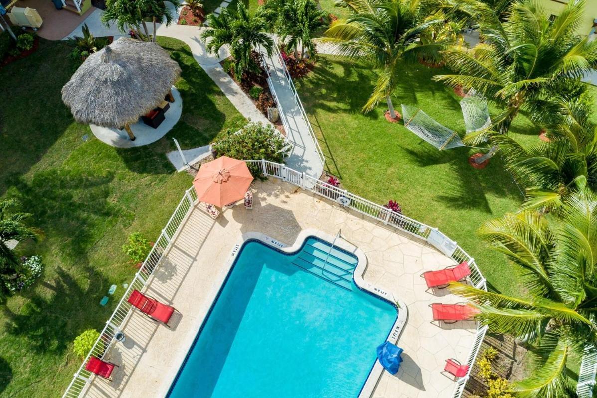 Oceans Beach Resort & Suites Pompano Beach Extérieur photo