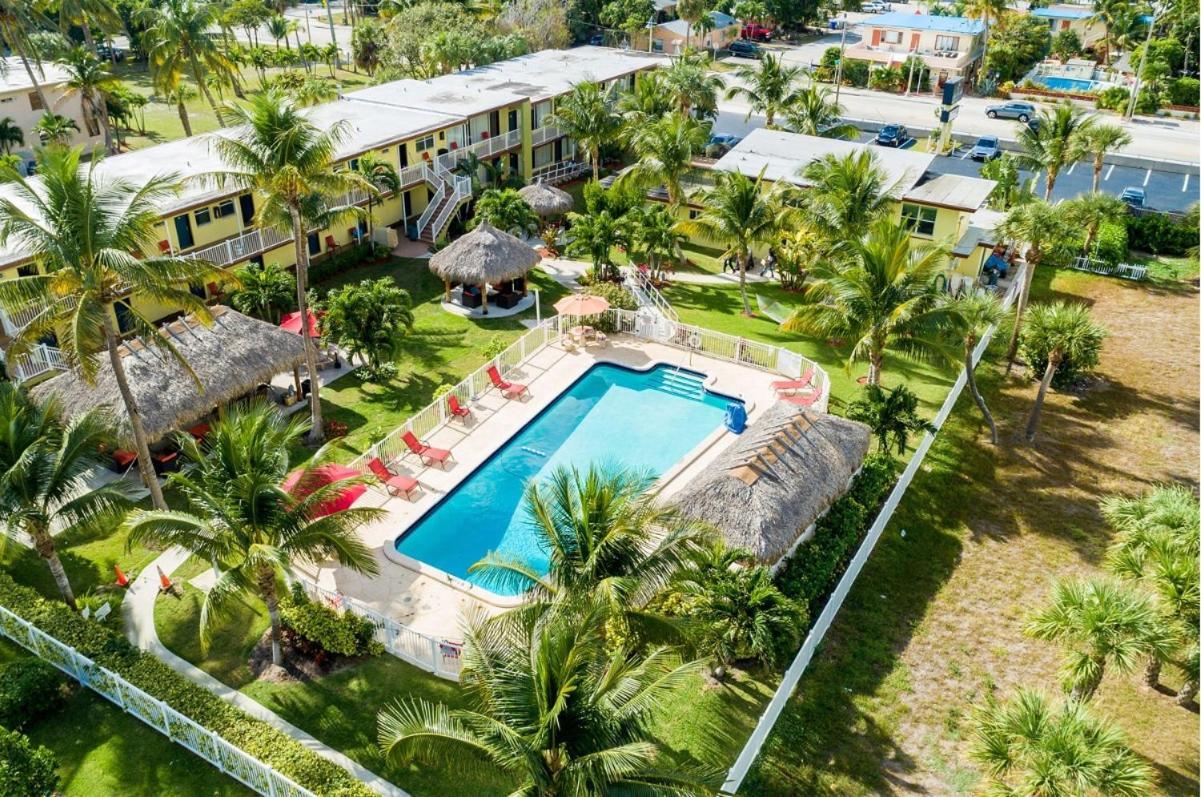 Oceans Beach Resort & Suites Pompano Beach Extérieur photo
